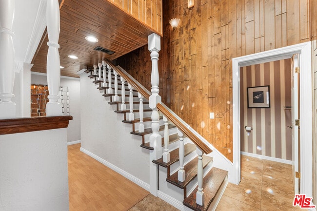 Foto del edificio - 18032 Mariner Dr