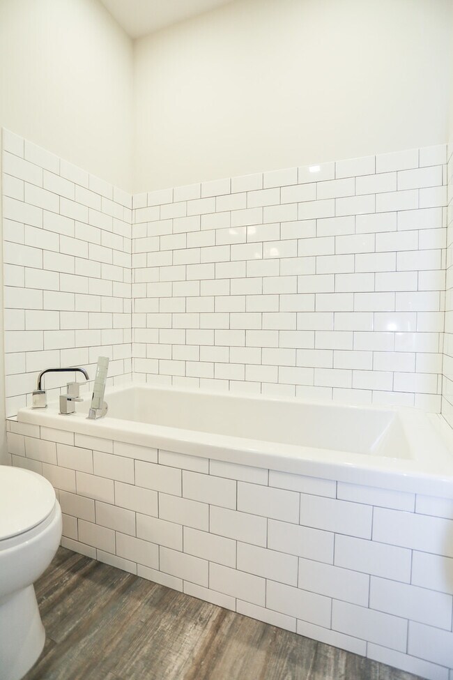 Foto del edificio - 1522 W Huron St