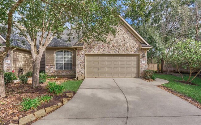 Foto del edificio - 102 N Valley Oaks Cir