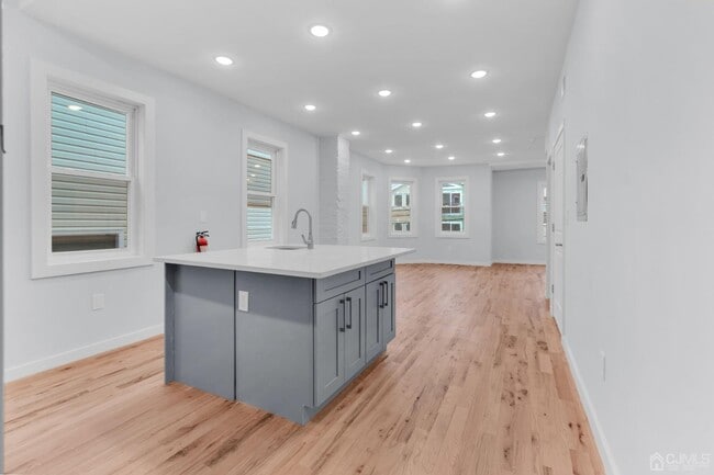 Foto del edificio - 832 S 18th St