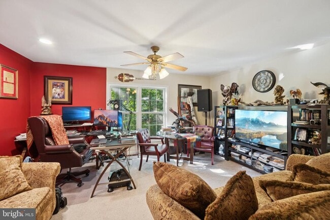 Building Photo - 14715 Jennifer Ct