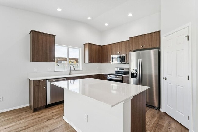 Foto del edificio - Brand New 4 Bed 2 Bath Home Located in Caldwell