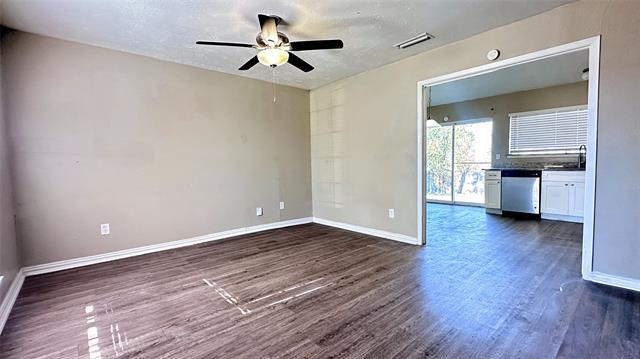 Foto del edificio - 2809 Spiceberry Ln