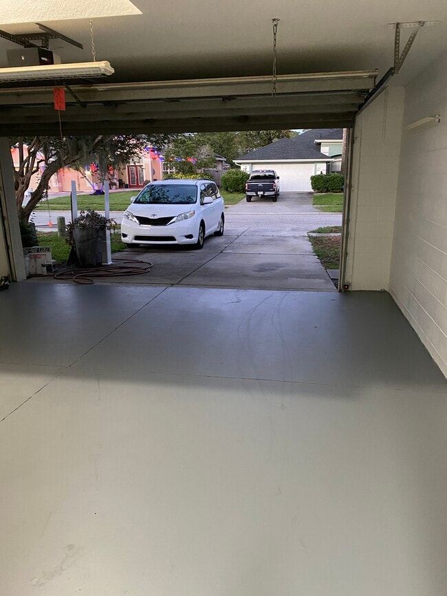 Building Photo - 394 Knight Dr