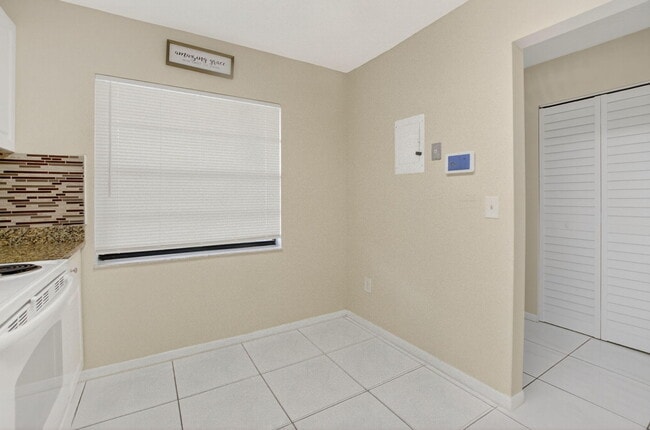 Building Photo - 21839 Arriba Real