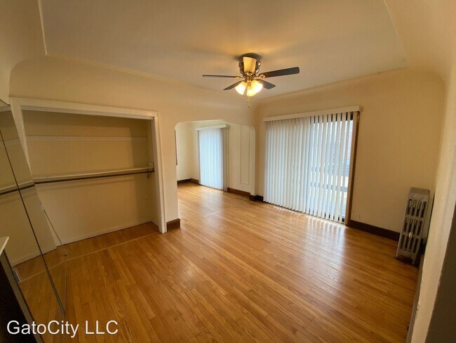 Foto del edificio - 5502 W Burnham St