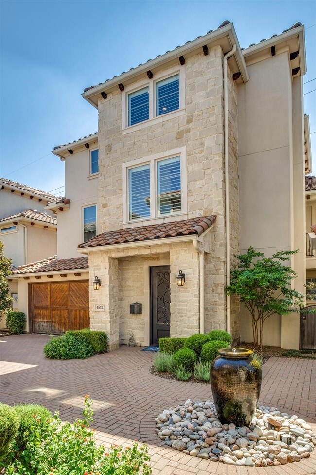 Photo - 4532 Normandy Ave Townhome