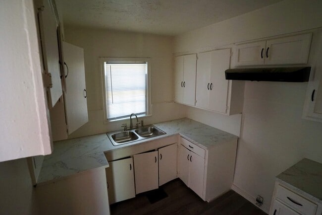 Building Photo - 244 Arbor Hills Dr