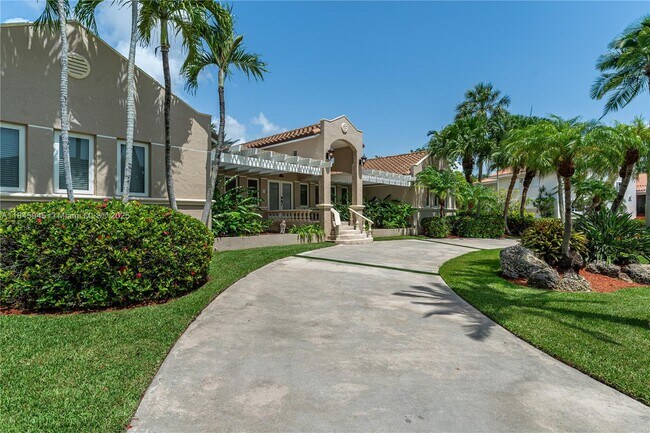 Building Photo - 17494 SW 83rd Ct