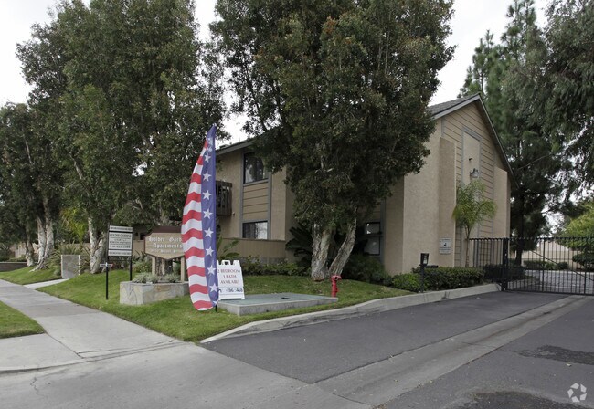 Foto del edificio - Holder Garden Apartments