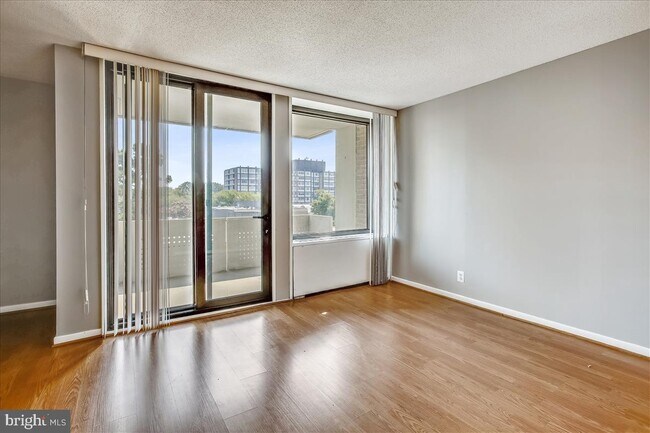 Foto del edificio - 1250 4th St SW