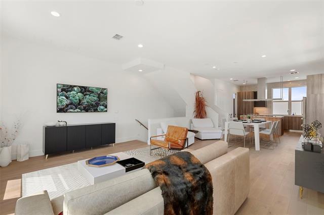 Building Photo - 4959 Lexington Ct