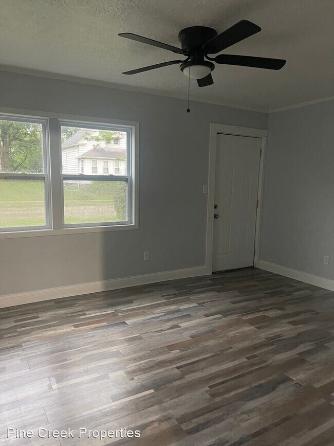 Building Photo - 3 br, 1 bath House - 12514 Longmead Ave.