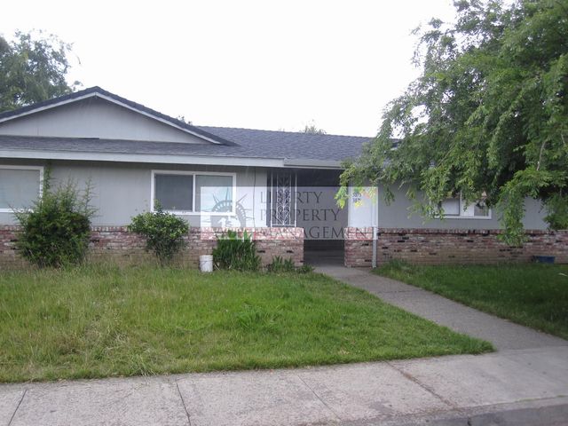 Primary Photo - 3871 Ryde Ave