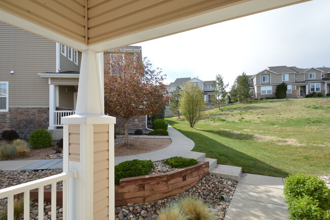 Foto del edificio - Beautiful townhome near Ft. Carson availab...