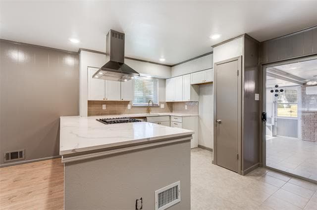 Building Photo - 121 S Cavender St