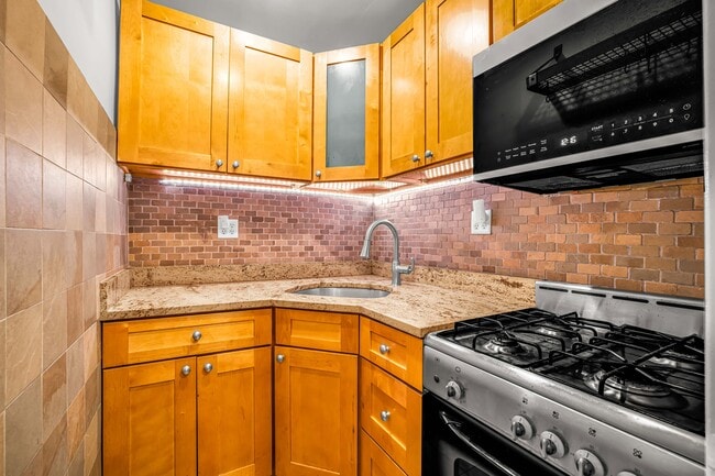 Photo - 240 E 35th St Apartment