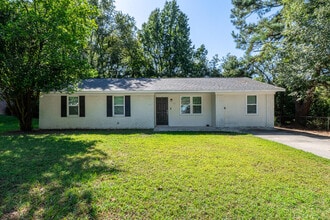 Building Photo - 3630 Columbine Dr