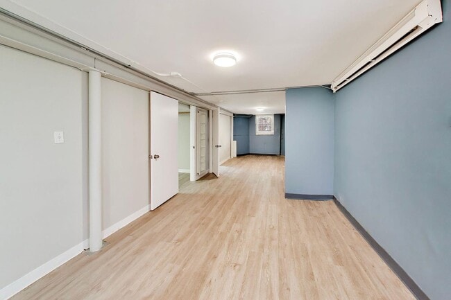 Building Photo - 2206 N Kostner Ave