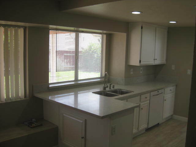 Foto del edificio - 23793 Sierra Oak Dr