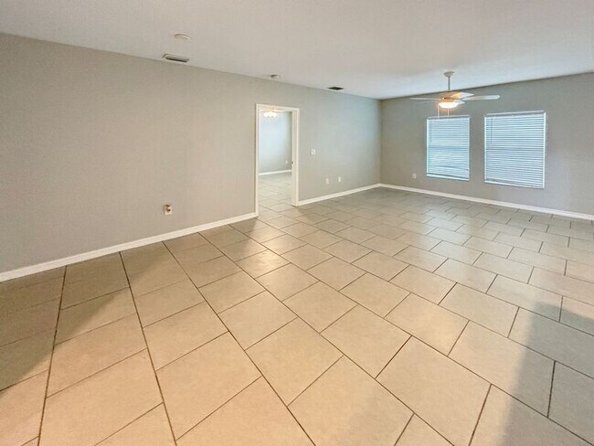 Building Photo - 4513 Windy Hammock Way