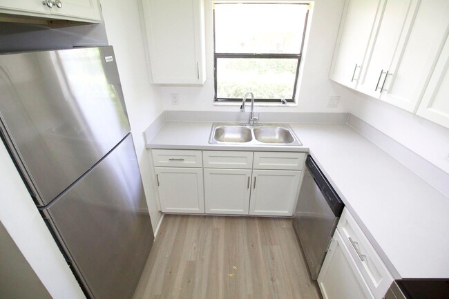 Foto del edificio - 3820 Harwood St