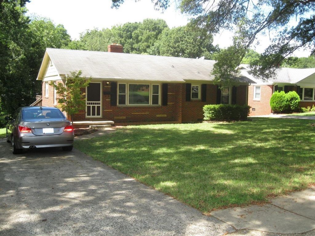 Primary Photo - 1031 Norland Rd