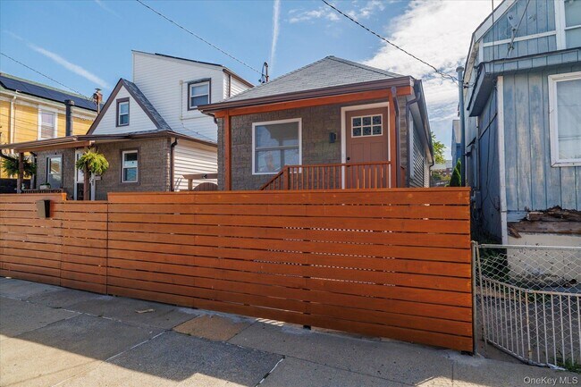 Foto del edificio - 3-18-320 Beach 88th St