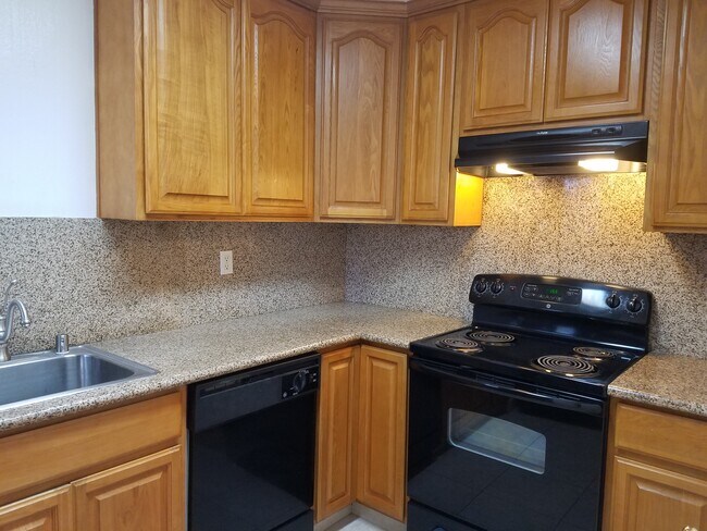 Foto del edificio - 1055 N Capitol Ave