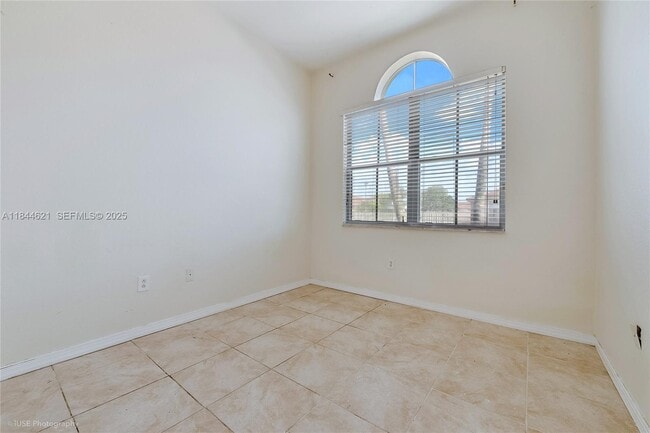 Building Photo - 11084 SW 237th Ln