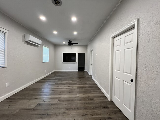 Foto del edificio - 2713 Peters St