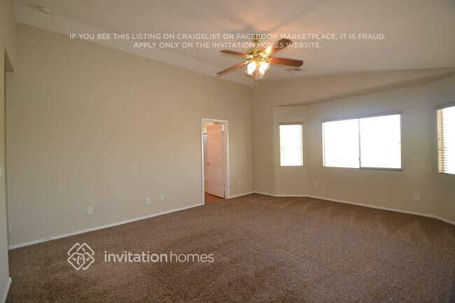 Foto del edificio - 8952 Happy Stream Ave