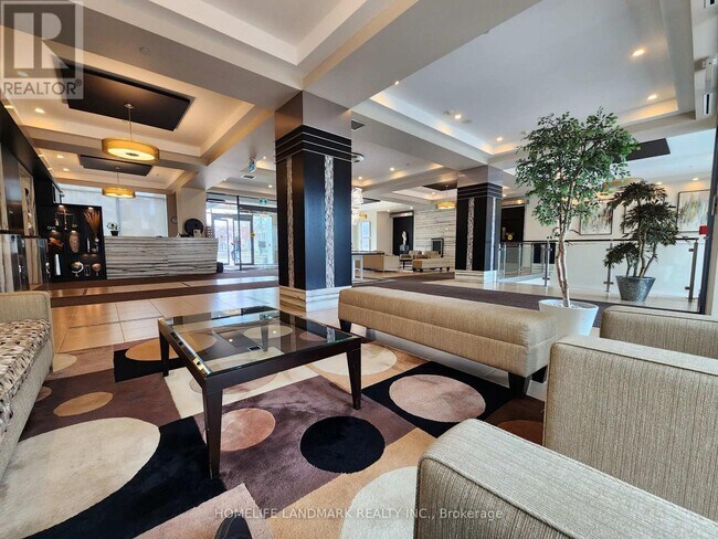 Photo du bâtiment - 55 S Town Centre Blvd