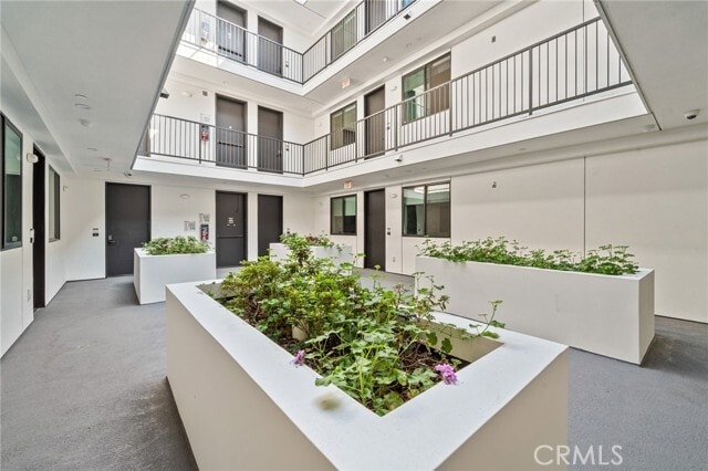 Foto del edificio - 7510 Sepulveda Blvd