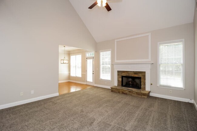 Foto del edificio - 111 Sweet Branch Ct