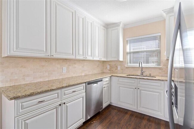 Foto del edificio - Updated West Fort Worth home with large yard for entertaining