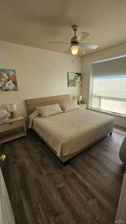 Building Photo - 17 Travis St