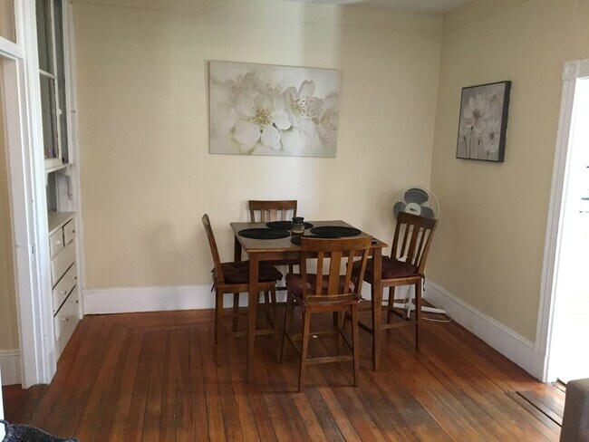 Foto del edificio - 77 S Huntington Ave