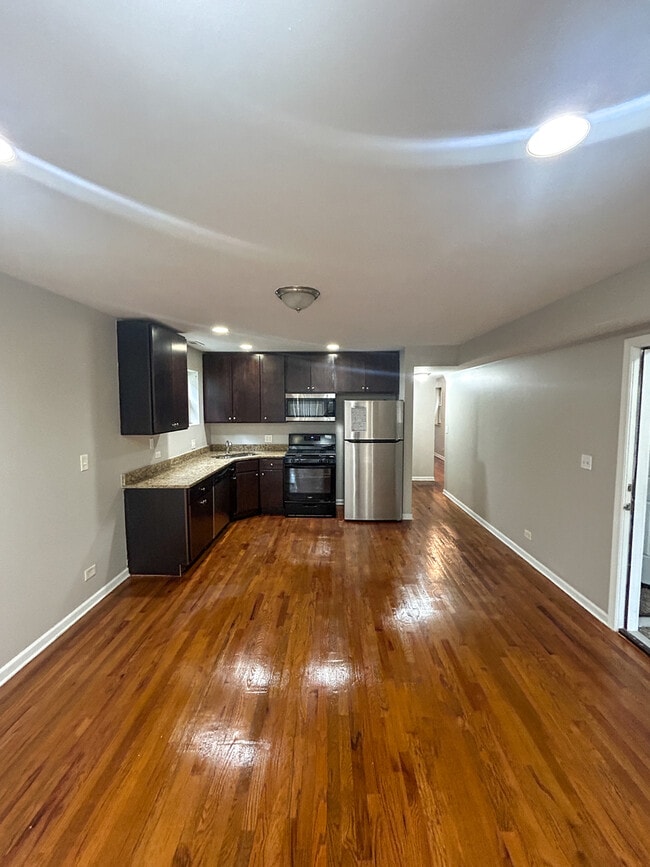 Foto del edificio - 6344 S Rhodes Ave