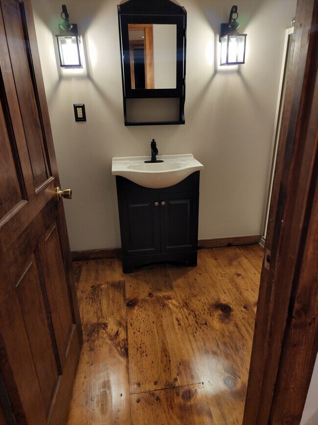 585 Main St, Somers, CT 06071 Townhome Rentals in Somers CT