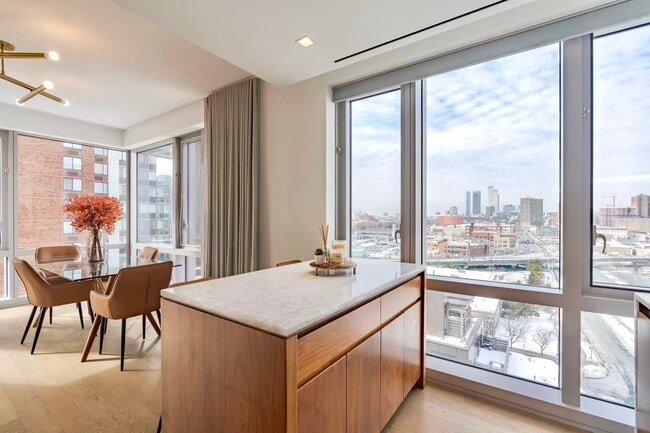 Foto del edificio - 75 Park Ln S