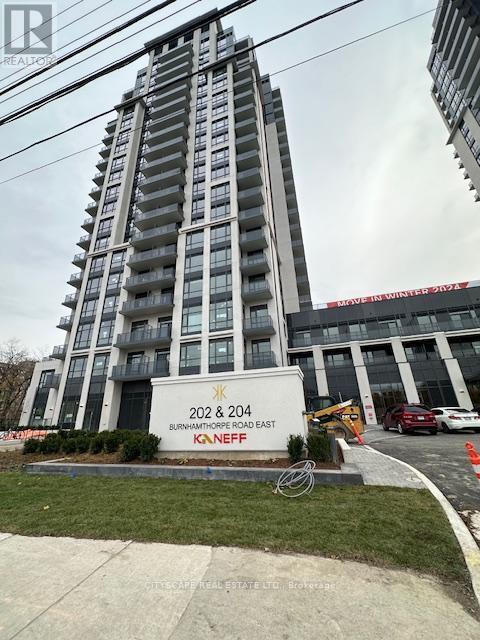 Primary Photo - 204 Burnhamthorpe Rd E