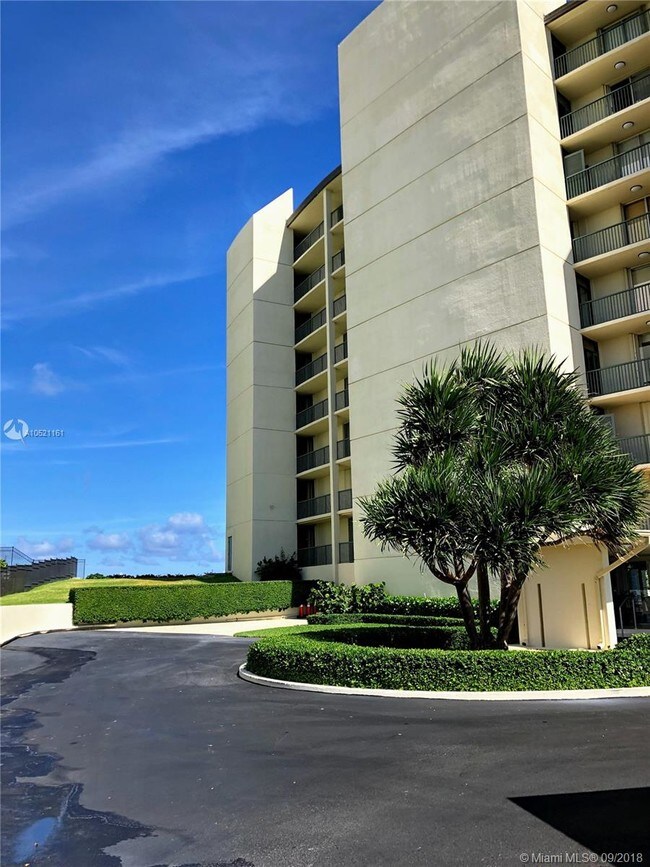 Building Photo - 5400 N Ocean Dr