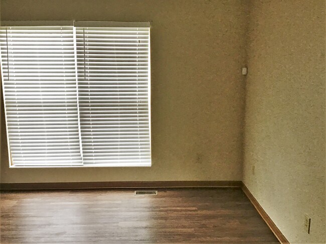Building Photo - 6809 Hilmar Drive