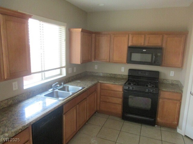 Foto del edificio - 6853 Homing Dove St