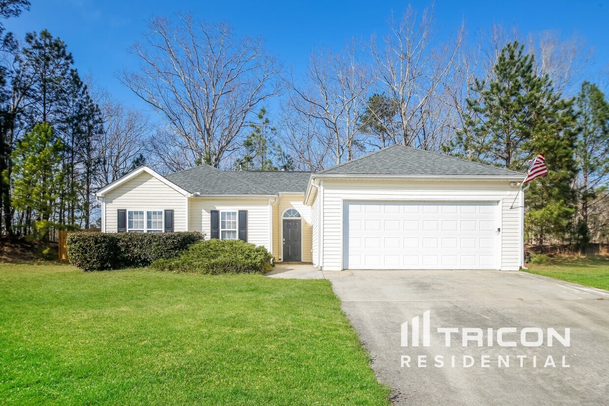 Primary Photo - 6251 Nellie Branch SE Mableton GA