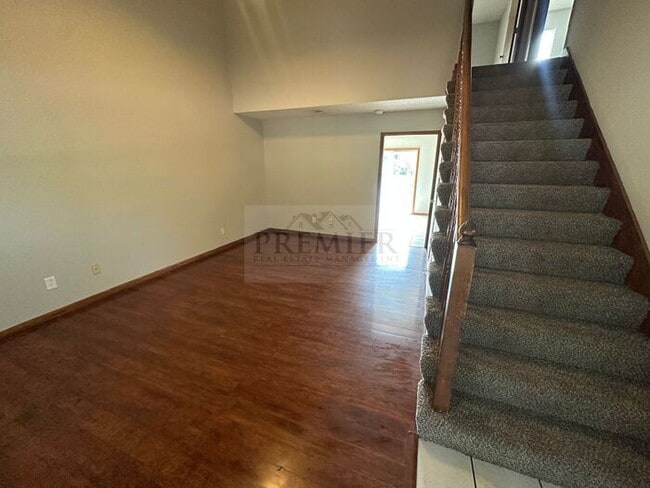 Building Photo - 1039 Dean Dr