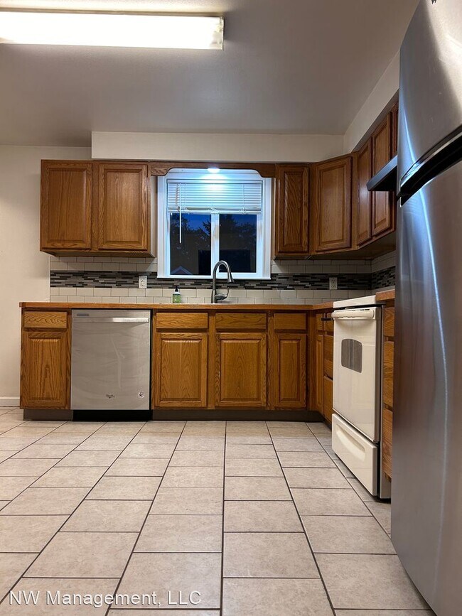 Building Photo - 4 br, 2 bath House - 1508 N. Park Rd