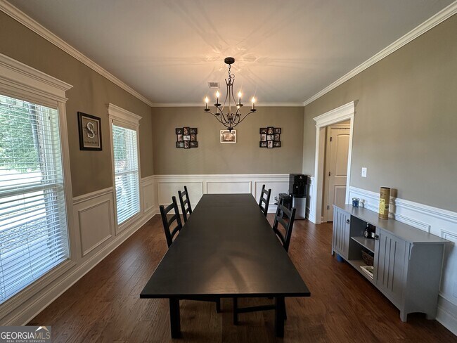Building Photo - 10 Laurel Ridge