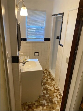 Foto del edificio - 4012 Lawrence St